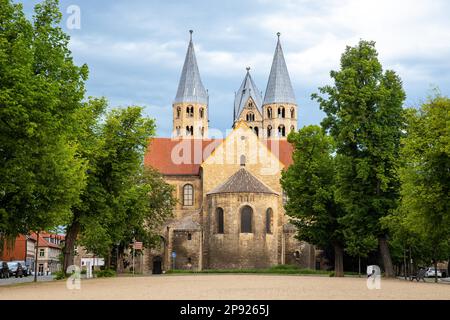 Church of Our Dear Lady Halberstadt Cathedral Square Stock Photo