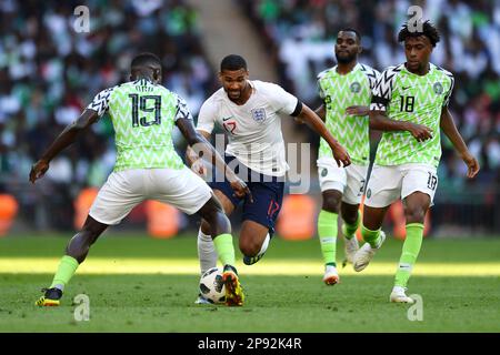 Ruben Loftus-Cheek of England looks to get past John Ogu of Nigeria - England v Nigeria, International Friendly, Wembley Stadium, London - 2nd June 2018. Stock Photo