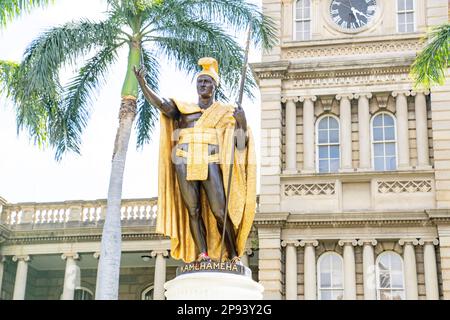 Statue of Kamehameha I, Ali'Iolani Hale, Honolulu, Hawaii, USA, Polynesia, Oceania Stock Photo