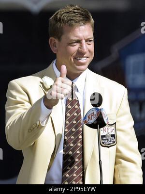 Hall-Of-Fame Quarterback Troy Aikman to Have Number Retired by