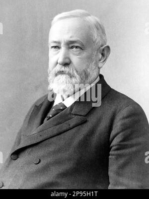 Benjamin Harrison ( 1833 –  1901 ) was the 23rd President of the United States, serving one term from 1889 to 1893  .  Photo by Pach Brothers , circa 1886 . - Presidente della Repubblica - USA - ritratto - portrait - cravatta - tie - collar - colletto  - uomo anziano vecchio - old ancient man - beard - barba -  UNITED STATES  - STATI UNITI ----  Archivio GBB Stock Photo