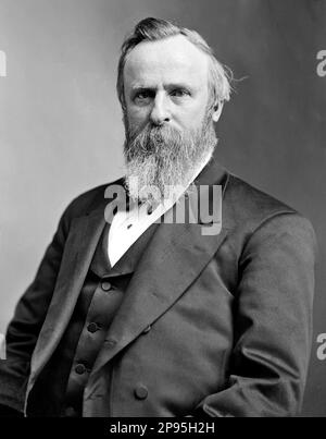 Rutherford Birchard Hayes ( 1822 – 1893 ), politician, lawyer, military leader and  19th President of the United States  from March 4, 1877 to March 4, 1881 .  - Presidente della Repubblica - USA - ritratto - portrait - beard - barba - uomo anziano vecchio - older ancient man  - UNITED STATES  - STATI UNITI ----  Archivio GBB Stock Photo