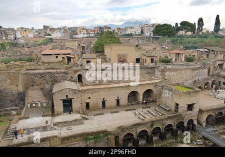 Herculaneum uncovered. Herculaneum was buried under volcanic ash and pumice in the eruption of Mount Vesuvius in AD 79. Ercolano, Campania, Italy . General view. Stock Photo