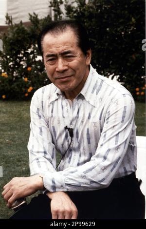 1989 , september , Lido di Venezia , Italy  :  The japanish actor TOSHIRO MIFUNE ( 1920 - 1997 ) in the jury at Festival Mostra Internazionale del Cinema .  Photo by Giovanbattista BRAMBILLA .  - CINEMA - MOVIE - FILM - attore - portrait - ritratto - ITALIA ---  ARCHIVIO GBB Stock Photo