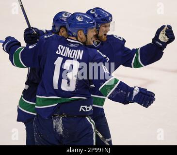 NHL player profile photo on Vancouver Canucks' Mats Sundin, from Sweden,  during a recent hockey game in Calgary. (THE CANADIAN PRESS/Larry  MacDougal) (Canadian Press via AP Images Stock Photo - Alamy