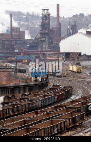 https://l450v.alamy.com/450v/2p9e8hd/this-is-part-of-united-states-steel-corps-edgar-thomson-works-in-braddock-pa-monday-nov-17-2008-pittsburgh-based-united-states-steel-corp-which-posted-record-profits-for-the-three-months-ended-in-september-said-it-was-laying-off-675-workers-in-the-us-and-canada-due-to-weaker-demand-amid-the-economic-downturn-ap-photogene-j-puskar-2p9e8hd.jpg