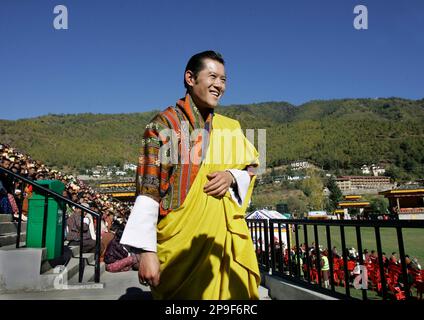 Bhutan's fifth King Jigme Khesar Namgyal Wangchuck smiles as he interacts  with members of the audience during celebrations following the coronation  ceremony in Thimpu, Bhutan, Friday, Nov. 7, 2008. Bhutan on Thursday