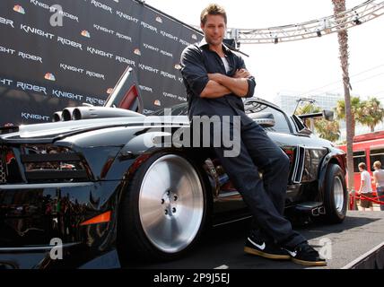 https://l450v.alamy.com/450v/2p9j5ej/file-in-this-july-25-2008-file-photo-actor-justin-bruening-poses-with-kitt-at-the-knight-rider-unveiling-during-the-2008-comic-con-international-convention-in-san-diego-the-talking-car-known-as-kitt-originally-a-pontiac-trans-am-in-the-1980s-series-returned-to-tv-this-fall-as-part-of-a-new-version-of-the-show-on-nbc-but-this-time-in-the-form-of-a-ford-shelby-mustang-ap-imagesmark-davis-file-2p9j5ej.jpg