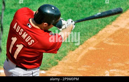 Houston Astros' Brad Ausmus swings the bat against the Pittsburgh Pirates  in Major League baseball Thursday, Aug. 10, 2006 in Houston. (AP Photo/Pat  Sullivan Stock Photo - Alamy