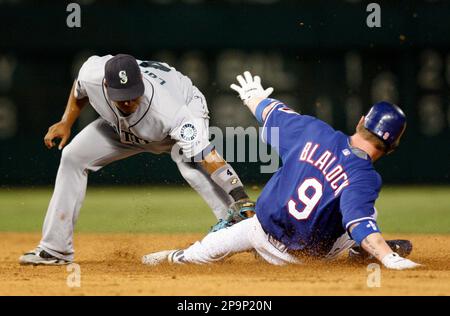 Seattle Mariners' Mike Sweeney in action during a baseball game Wednesday,  April 21, 2010, in Seattle. (AP Photo/Elaine Thompson Stock Photo - Alamy