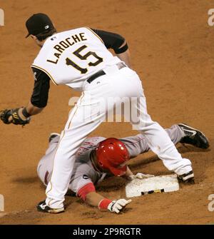 Cincinnati Reds' Chris Dickerson plays in the baseball game between the Pittsburgh  Pirates and the Cincinnati Reds in Pittsburgh, Friday, April 16, 2010. (AP  Photo/Keith Srakocic Stock Photo - Alamy