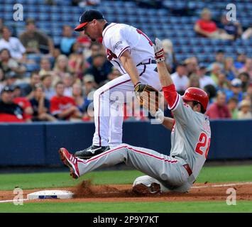 Philadelphia Phillies left fielder Raul Ibanez during a baseball game  against the San Francisco Giants, Wednesday, Sept. 22009, in Philadelphia.  (AP Photo/Matt Slocum Stock Photo - Alamy