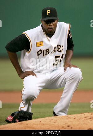 Pittsburgh Pirates relief pitcher Denny Bautista wears a 1979 throwback  uniform while playing in the baseball game against the Cincinnati Reds in  Pittsburgh, Saturday, Aug. 22, 2009. (AP Photo/Keith Srakocic Stock Photo -  Alamy