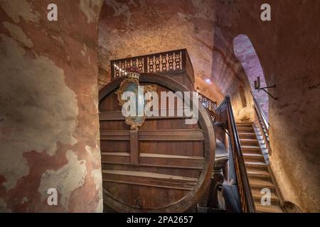 Heidelberg Tun - Large Wine Barrel at Heidelberg Castle cellars - Heidelberg, Germany Stock Photo