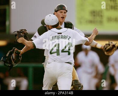 Yasmani grandal hi-res stock photography and images - Alamy