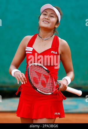 Japan's Akiko Morigami reacts as she plays Czech Republic's Petra Kvitova during their first round match of the French Open tennis tournament, Wednesday May 28, 2008 at the Roland Garros stadium in Paris. Kvitova won 6-4, 6-3. (AP Photo/David Vincent)