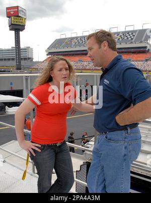 Veteran racer Mike Wallace and his daughter, Chrissy, a 20-year-old ...