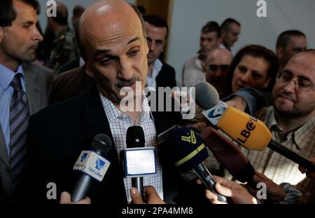 Lebanese Forces leader Samir Geagea and Druze leader Walid Jumblatt ...