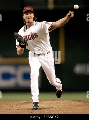 Houston Astros pitcher Randy Johnson plays in a game against the Chicago  Cubs at Wrigley Field in Chicago IL. (AP Photo/Tom DiPace Stock Photo -  Alamy