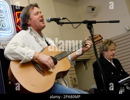 Members of the band Asia, John Wetton, left, and Geoff Downes