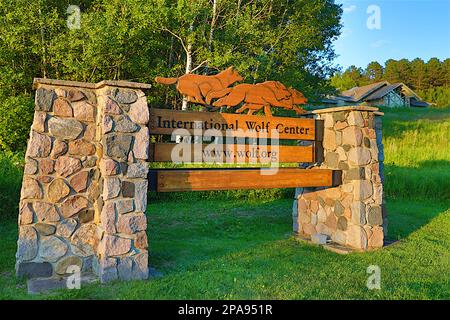 International Wolf Center Entrance Sign in Ely Minnesota Stock Photo