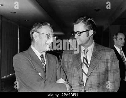 https://l450v.alamy.com/450v/2pa9bph/file-coaches-john-wooden-of-ucla-left-and-gene-bartow-of-memphis-state-university-are-photographed-at-a-press-conference-in-this-march-26-1973-file-photo-in-st-louis-wooden-called-a-time-out-35-years-ago-in-the-ncaa-championship-game-against-memphis-bringing-his-ucla-bruins-to-the-bench-bill-walton-was-going-off-against-the-tigers-piling-up-points-inside-as-fast-as-the-seconds-ticked-off-the-clock-ap-photo-file-2pa9bph.jpg