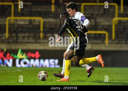 RSCA Futures' Lucas Lissens pictured in action during a soccer match  between Beerschot VA and RWD Molenbeek, Sunday 26 February 2023 in Antwerp,  on day 1 of Relegation Play-offs during the 2022-2023 