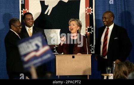 Mississippi state Sen. Willie Simmons, D-Cleveland, warns lawmakers about  the legal dangers of passing legislation that would remove a sitting state  agency head, Tuesday, Feb. 6, 2007, during debate at the Capitol