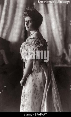 1890 ca. , Montenegro : Princess  MELITZA ( MILICA) of MONTENEGRO Petrovic-Njegos ,  also known as Grand Duchess Militza, ( 1866 Cetinje, Montenegro - 1951 Alexandria, Egypt) was a Montenegrin princess. She was the daughter of King Nikola I Petrovic-Njegos of Montenegro and his wife, Milena Vukotic . Milica was the wife of Grand Duke Peter Nikolaevich of Russia, the younger brother of Grand Duke Nicholas Nikolaevich of Russia, whose wife was Milica's sister, Anastasia . Both Milica and Anastasia were socially very influential at the Russian imperial court in the early 20th century. Nicknamed j Stock Photo