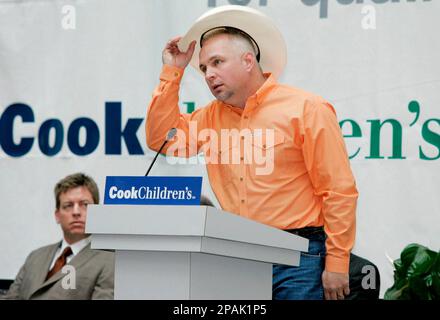 Garth Brooks Foundation Teammates ProCamp at Royals Urban Youth