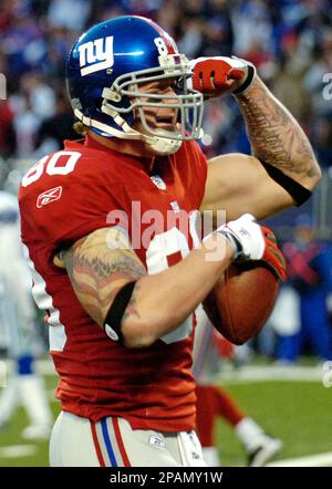 New York Giants Jeremy Shockey reacts after a play in the 3rd quarter at  Giants Stadium in East Rutherford, New Jersey on November 12, 2006. The  Chicago Bears defeated the New York