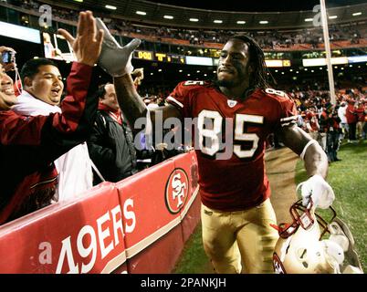 San Francisco, California, USA. 15th Dec, 2007. San Francisco 49ers tight  end Brian Jennings #86 on sidelines on Saturday, December 15, 2007 at  Candlestick Park San Francisco, California. The 49ers defeated the