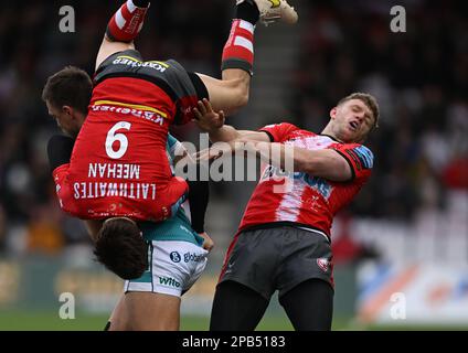 Kingsholm Stadium, Gloucester, Gloucestershire, UK. 12th Mar, 2023. Gallagher Premiership Rugby, Gloucester versus Leicester Tigers; Ben Meehan of Gloucester is upended during a tackle Credit: Action Plus Sports/Alamy Live News Stock Photo