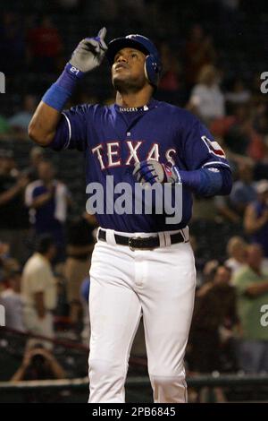 Career in a Year Photos 2007: Sammy Sosa's 600th career homer