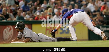 Ex-Boston Red Sox Martín Pérez took perfect game into seventh inning for  Rangers vs. Astros 