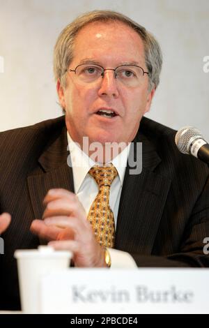 NEW YORK, NEW YORK - JUNE 27: Sarah Seaver, the daughter of Mets Hall of  Famer Tom Seaver speaks at a ceremony outside Citi Field in Corona, New  York Stock Photo - Alamy