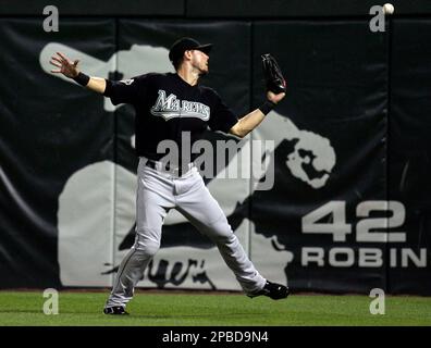 Chicago White Sox third baseman Yoan Moncada throws to first during a  baseball game against the Texas Rangers, Thursday, Aug. 4, 2022, in  Arlington, Texas. (AP Photo/Tony Gutierrez Stock Photo - Alamy