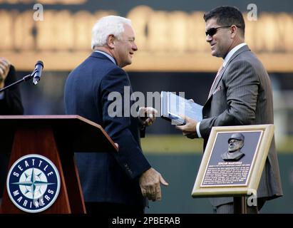 Edgar Martinez, of Puerto Rico, former Seattle Mariners designated hitter,  thanks fans as he is honored and inducted into the Mariners Hall of Fame,  Saturday, June 2, 2007, before an MLB baseball