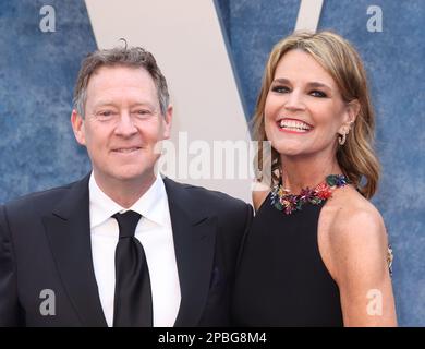 Beverly Hills, USA. 12th Mar, 2023. Savannah Guthrie, Michael Feldman attend the 2023 Vanity Fair Oscar Party at Wallis Annenberg Center for the Performing Arts on March 12, 2023 in Beverly Hills, California. Photo: CraSH/imageSPACE/Sipa USA Credit: Sipa USA/Alamy Live News Stock Photo