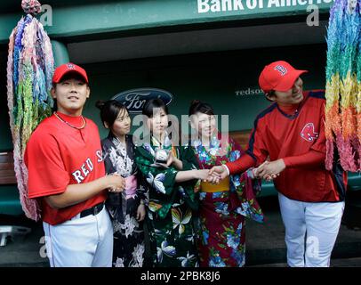 The amateurs at Bleacher Report made a story about Daisuke Matsuzaka's  retirement and celebrated with a pic of Hideki Okajima. : r/redsox