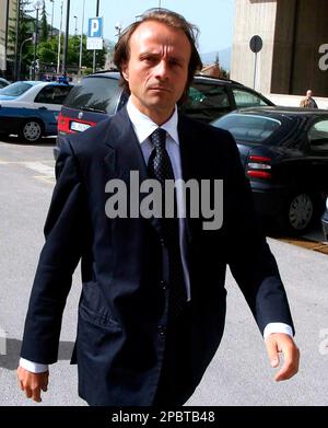 **FILE ** Italian prosecutor John Woodcock at Potenza's court, southern Italy, in this Tuesday, June 20, 2006, file photo. Italy's fabrizio Corona was arrested on Monday, March 12, 2007 as part of an investigation by Italian prosecutor John Woodcock and magistrate Alberto Iannuzzi into prostitution and corruption. (AP Photo/Tano Pecoraro/File)