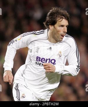real-madrid-player-ruud-van-