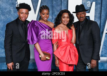 Angela Bassett, Bronwyn Vance And Slater Vance At The 'Black Panther ...