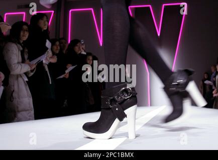 Dkny donna karan discount new york shoes