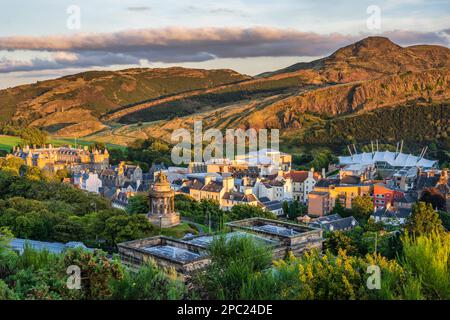 Arthur’s Seat, Palace of Holyroodhouse, Burns Monument, Scottish Parliament Building and Dynamic Earth from Calton Hill in Edinburgh, Scotland, UK Stock Photo