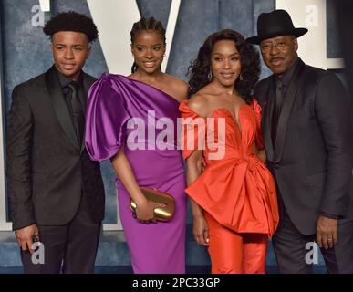 Beverly Hills, United States. 13th Mar, 2023. Angela Bassett (second from right), Sterling K. Brown (R) and their family arrive for the Vanity Fair Oscar Party at the Wallis Annenberg Center for the Performing Arts in Beverly Hills, California on Sunday, March 12, 2023. Photo by Chris Chew/UPI Credit: UPI/Alamy Live News Stock Photo