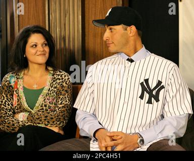 Who is Andy Pettitte dating? Andy Pettitte girlfriend, wife