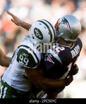 New York Jets defensive end Solomon Thomas (94) reacts against the Chicago  Bears during an NFL football game Sunday, Nov. 27, 2022, in East  Rutherford, N.J. (AP Photo/Adam Hunger Stock Photo - Alamy