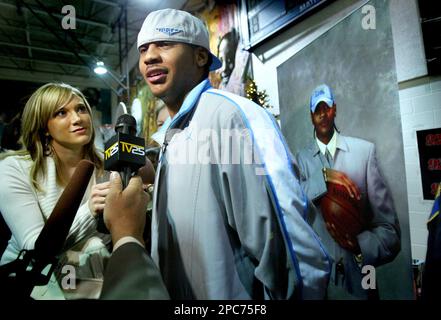 Carmelo Anthony arriving at the 2011 NBA All-Star Game held at the Staples  Center downtown Los Angeles, February 20, 2011. Photo by Lionel  Hahn/AbacaUsa.com Stock Photo - Alamy