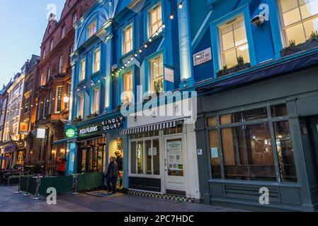 Restaurants and independent shops in trendy Kingly Street in London's West End, Soho, London, England, UK Stock Photo